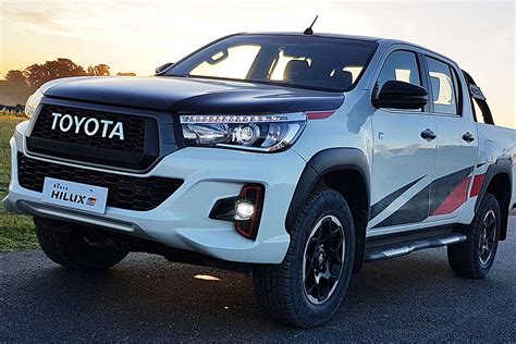 Toyota Mostró Las Versiones Deportivas Gazoo Racing De La Hilux Maquinac