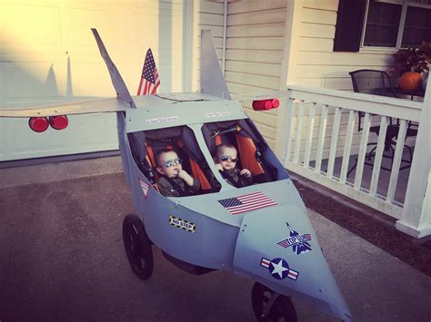 Diy Top Gun Twins Baby Costume This Is Incredible Costume Yeti