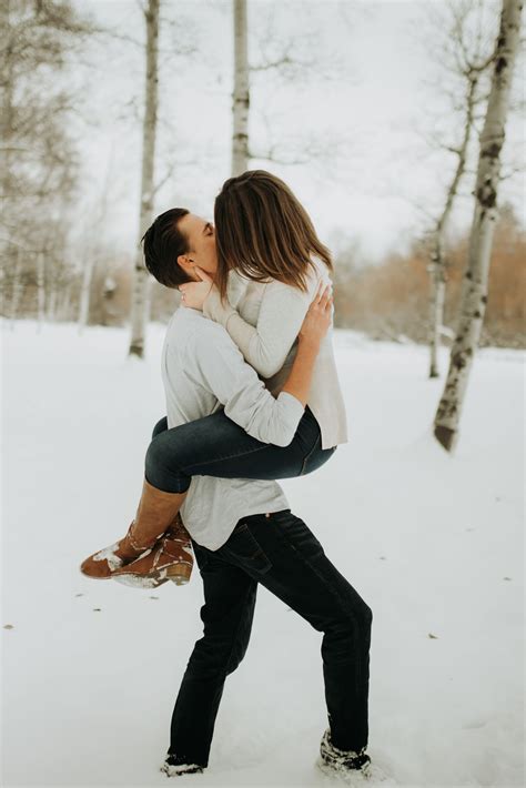 Engagement Photography Outdoor Couples Photography Couple