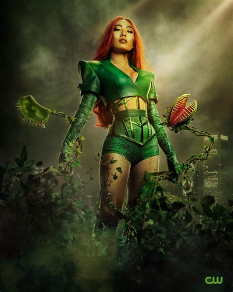Batwoman Star Nicole Kang Fully Transforms Into Poison Ivy Photo