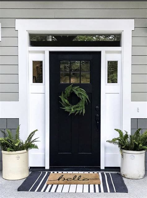 How Perfect Is This Front Porch The Contrast Between The Black Front Door And White Trim Is S