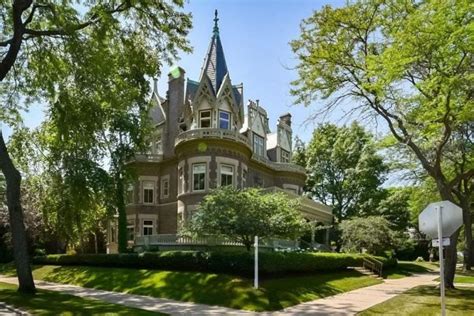 1896 Victorian Goldberg Mansion In Milwaukee Wisconsin — Captivating