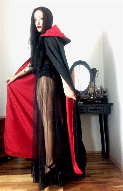 Vampire Cloak Vampire Cape Long Gothic Cape Red And Black Etsy 日本