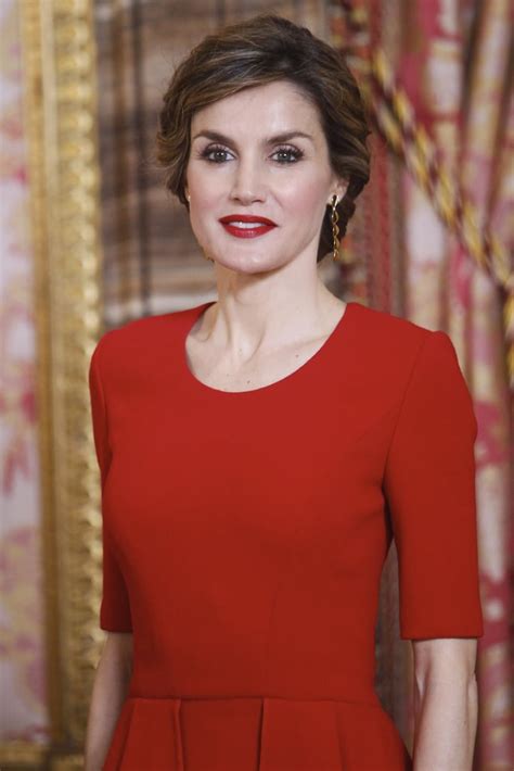 Red Lipstick Is The Perfect Match For A Scarlet Dress Queen Letizia