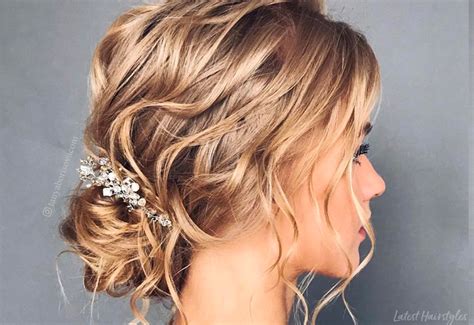 34 Cutest Prom Updos For 2020 Easy Updo Hairstyles