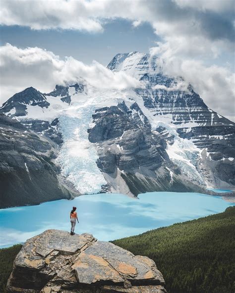 Mount Robson In British Columbia Canada Rmostbeautiful