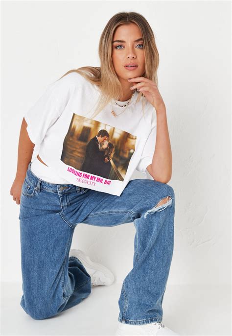White Sex And The City Graphic Cropped T Shirt Missguided