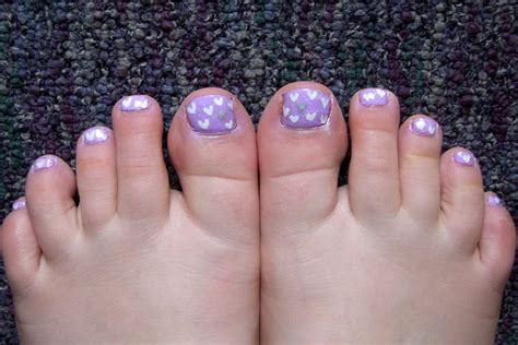 Quixiis Nails 021013 Lovin Purple Toes