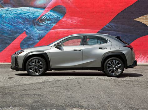 For 2021, lexus makes several improvements to the regular ux200 and the hybrid ux250h. New 2019 Lexus UX 200 - Price, Photos, Reviews, Safety ...