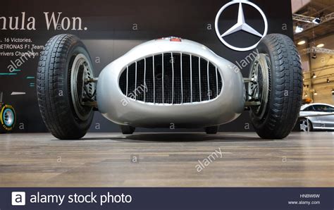 Mercedes Benz Grille High Resolution Stock Photography And Images Alamy