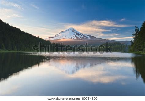 Volcano Mountain Mt Hood Oregon Usa Stock Photo Edit Now 80754820