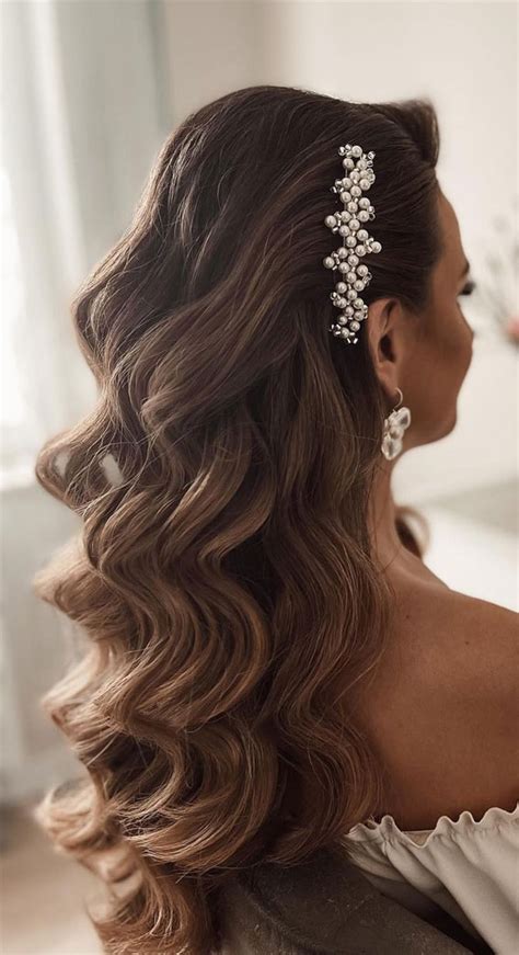 Hairstyle For Wedding