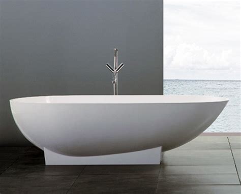 Moderne freistehende badewanne kaufen und neue atmosphäre genießen. Freistehende Badewanne, Mineralguss Badewanne ...