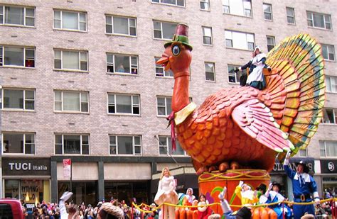 10 Thanksgiving Traditions From Around the Country Slideshow