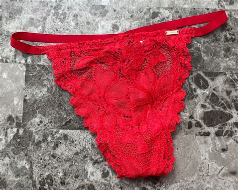 Nwt Victorias Secret Pink Red Floral Lace Logo Stretch Thong V String