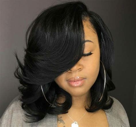 Beautiful Wavy Bob Wigs For Black Women Human Hair Wigs Lace Front Wigs
