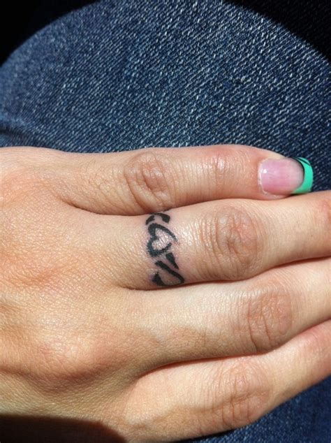 30 Unique Wedding Ring Finger Tattoos For Teens