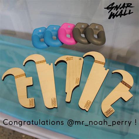 Accroche skate recycle une seconde vie pour votre vieille. Voici le gadget parfait pour accrocher votre planche de ...