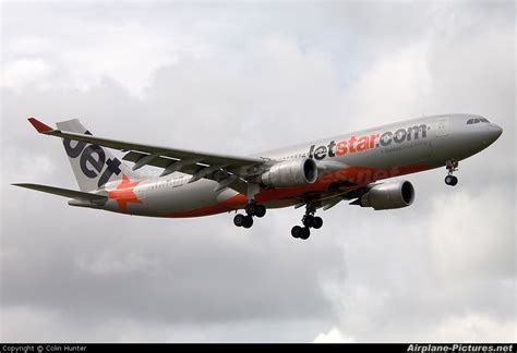 Vh Ebe Jetstar Airways Airbus A330 200 At Auckland Intl Photo Id