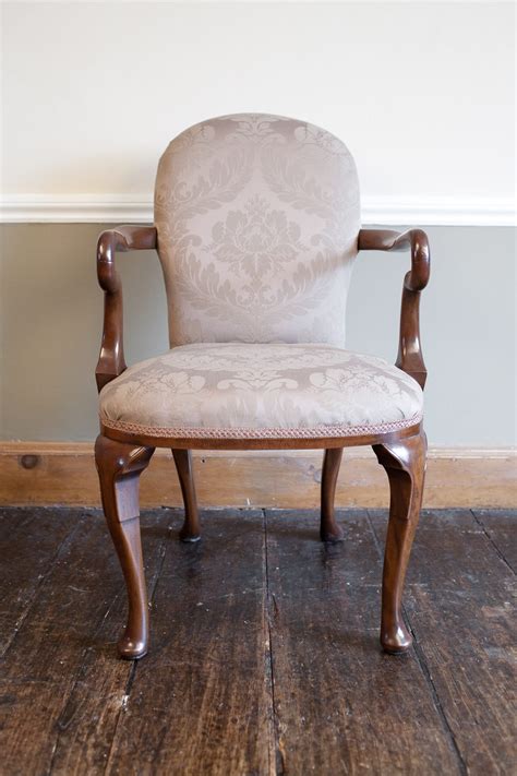 1715, note the escalloped shell on the knee and the well proportioned shape. Early 20th Century Queen Anne Style Elbow Chair - Antiques ...
