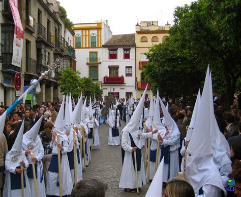 Gente Y Costumbres Semana Santa De Sevilla Una Tradición Histórica