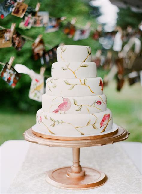 22 Hand Painted Wedding Cakes That Will Inspire You