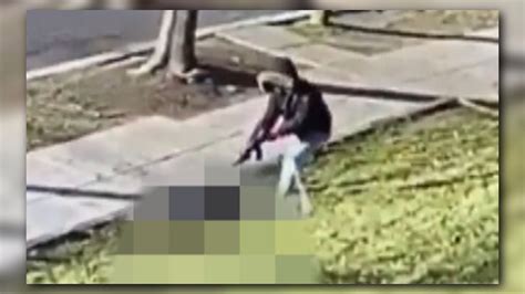 Murder Caught On Video Police Search For Suspects