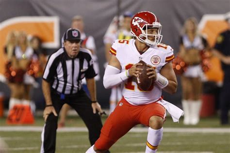 Fantasy Football 2017: Waiting on quarterback draft pick ...