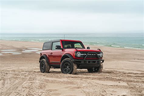 Tested 2021 Ford Bronco First Edition Goes Big Sticks The Landing