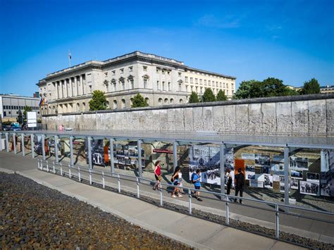 Berliner Mauer in Bildern: So sah's damals aus - und so jetzt