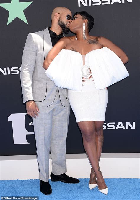 Fantasia Dazzles In A Structured Off The Shoulder Mini With Billowy Sleeves At The Bet Awards