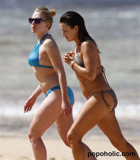Popoholic Scarlett Johansson Bikini Bikinis Scarlett Johansson
