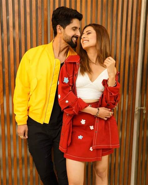 Sargun Mehta Reveals Her Pregnancy Plans With Hubby Ravi Dubey Says