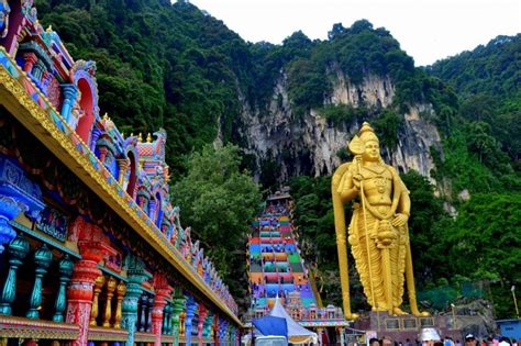 Batu Caves In Malaysia Be Fascinated By The Vastness Of It All