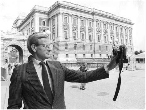 Formerly prime minister of sweden from 1991 to 1994 and leader of the liberal conservative moderate party from 1986 to 1999, bildt has served as swedish minister for foreign. 9 bilder på Carl Bildt du inte trodde fanns | Aftonbladet ...