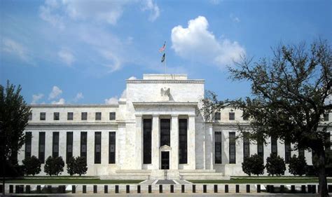 Fed leaves rates unchanged; expectations over an increase move to June 