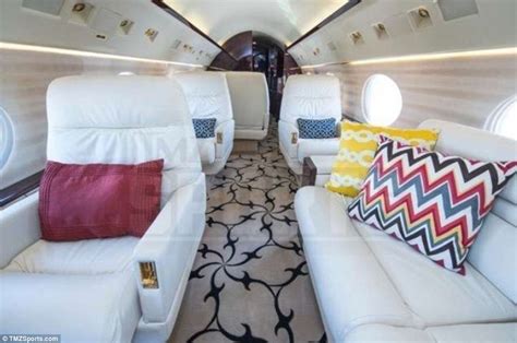 Floyd Mayweather shows off his SECOND multi-million dollar ...
