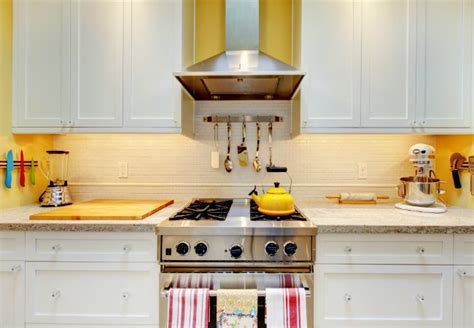 It is neither difficult nor expensive to restore oak cabinets. How to Clean Kitchen Cabinets - Bob Vila