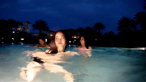 girls in swimming pool dancing the wave underwater at las vegas gopro 960 hd vlog filipina