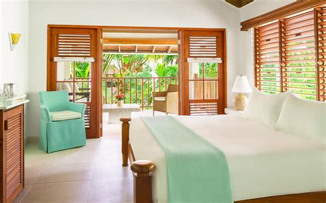 Experience the beauty of the mexican caribbean at its finest in the royal haciendas all suites resort & spa, an all inclusive hotel in the riviera maya. 5 Star All Inclusive Resorts in Jamaica - Rooms & Suites ...