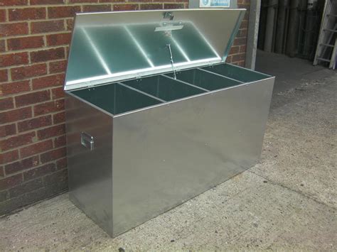 Feed Storage Bin 4 Compartments Metal Feed Bin Uk Pet Supplies