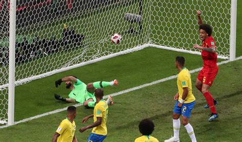 ويبدو أن الوقت يمضي سريعًا نحو الحدث الكروي الأهم الذي يُقام مرة. بلجيكا تقصي منتخب البرازيل وتعبر إلى نصف نهائي كأس العالم ...