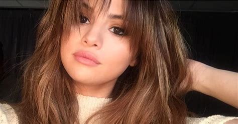 Selena Gomezs Bangs June 2016 Popsugar Latina