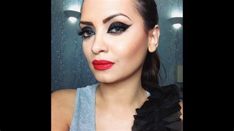 Black Smoked Out Liner And Red Lips Rihanna Harpers