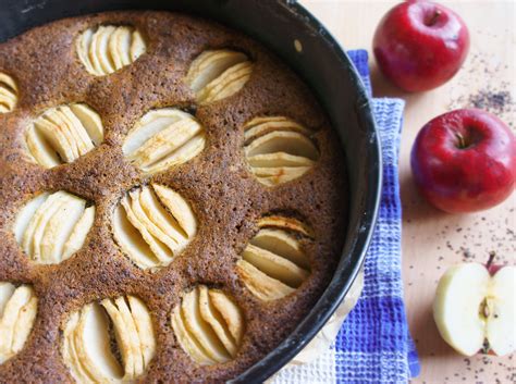 Check spelling or type a new query. Mohn-Apfel Kuchen mit Leinsamen Rezept für 6 Personen ...