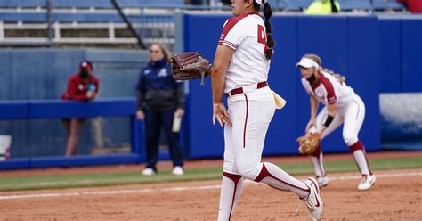 ou softball sooners motivated pitchers allow just 3 runs dominate texas in sweep sports