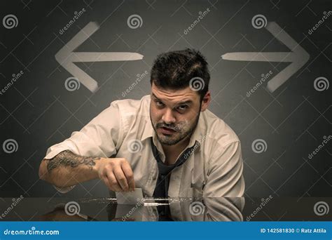 Homme Ivre S asseyant à La Table Avec Des Flèches Autour Illustration