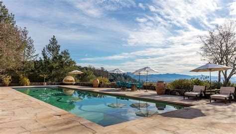 One Of The Most Stunning Mouthwatering Napa Valley Estates Is For Sale