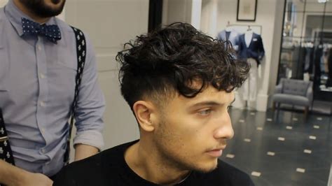 Read our article to find out its definition and see 20 best styles that are trendy now. 18 Exciting Taper Fades with Curly Hair (2020 Trends)