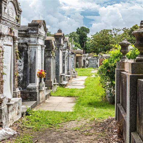 Lafayette Cemetery In New Orleans La